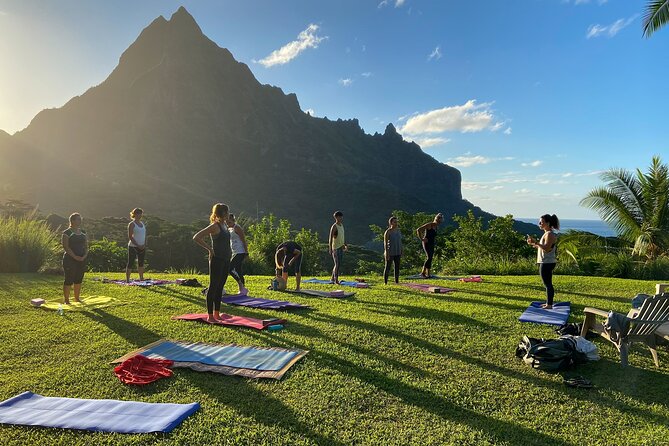 A deep moment of relaxation – Private Yoga class in Mo’orea