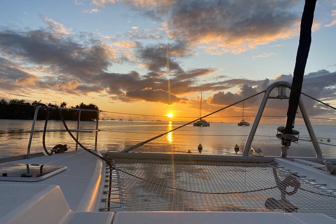 2 Days and 1 Night in Catamaran on Raïatea and Tahaa