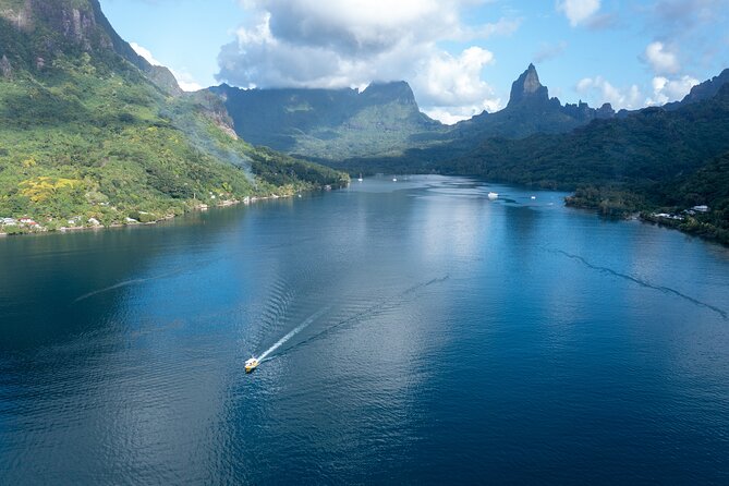 Land and Sea cultural tour to discover traditions, heritage and the lagoon