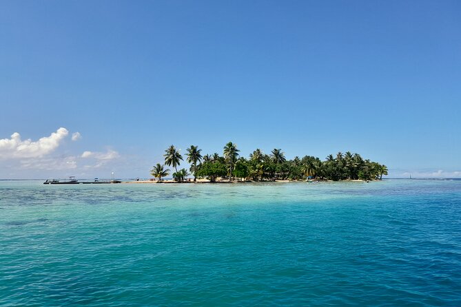 Shuttle beach to Motu Ofetaro Island Special cruise ships