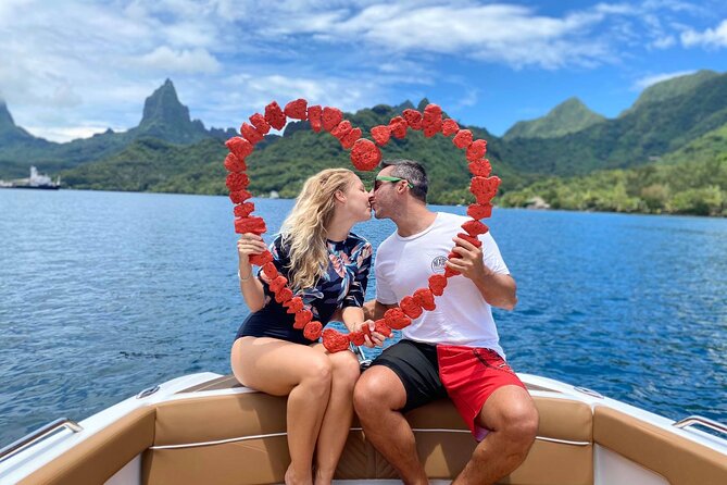 Private Romantic Half-Day Boat Trip in Moorea