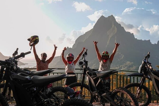 Discover the Heart of Moorea by electric motorbike